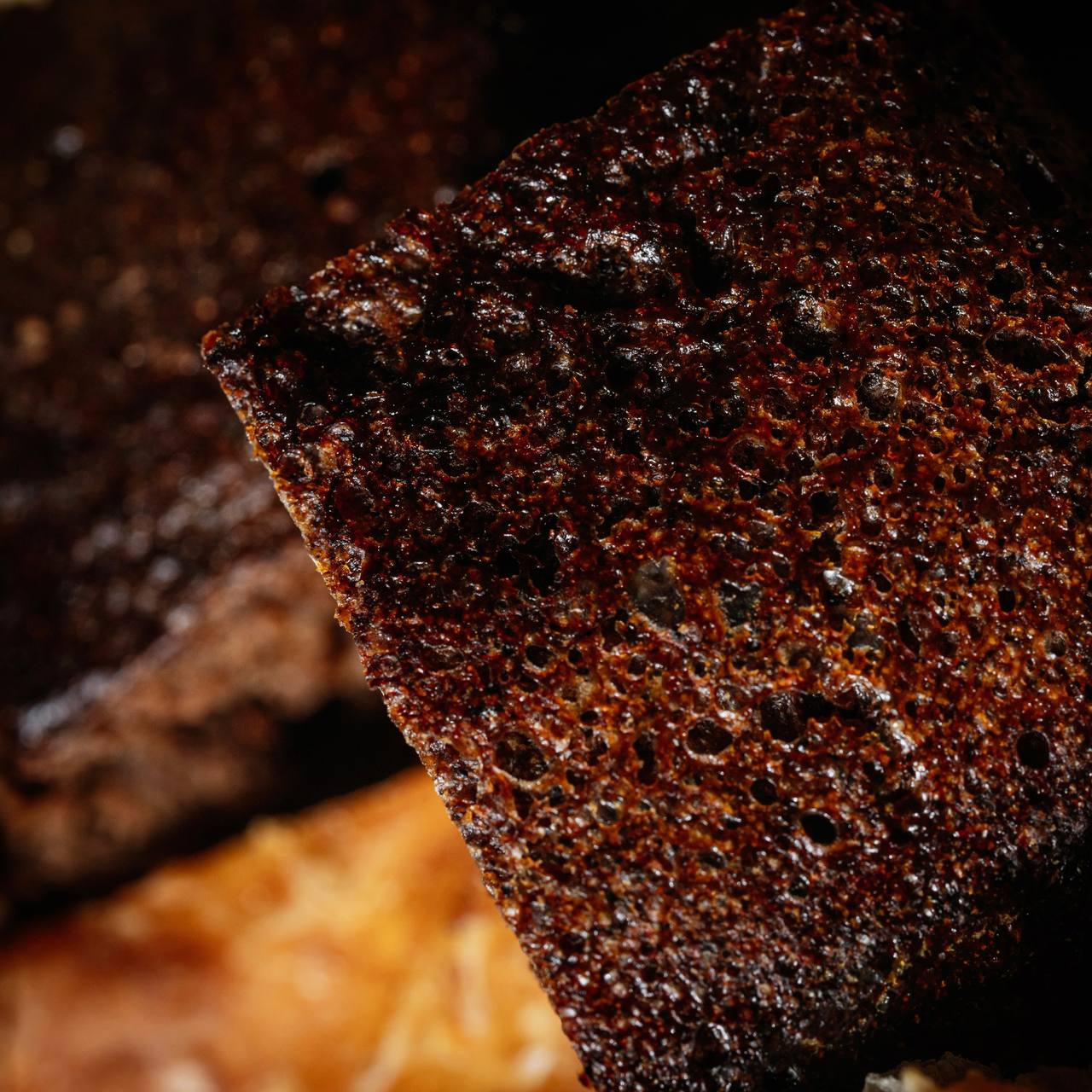 Бородинский с копченой грушей