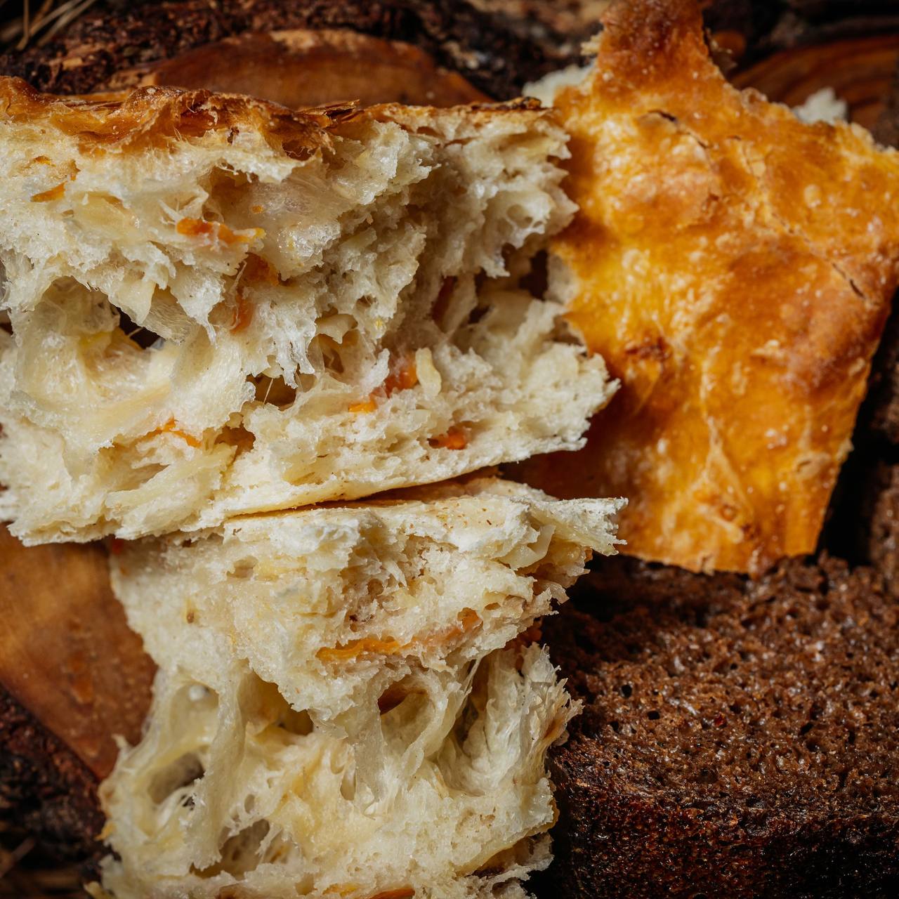 Хлеб с квашеной капустой